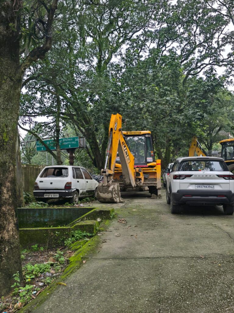 अवैध खनन पर प्रशासन का हंटर जेसीबी, पोकलैण्ड सहित 4 वाहन सीज 7.20 लाख अर्थदण