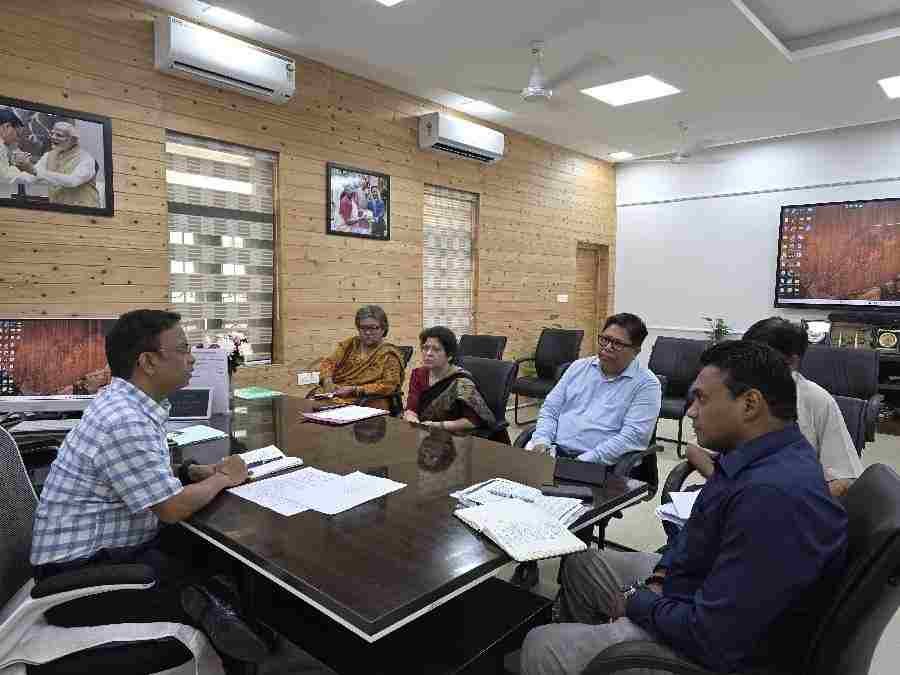 स्वास्थ्य सेवाओं में सुधार के लिए मुख्यमंत्री ने दिए निर्देश, स्वास्थ्य आयुक्त बनाने पर विचार, प्रमुख सचिव मुख्यमंत्री ने मांगा स्वास्थ्य विभाग से विस्तृत प्रस्ताव